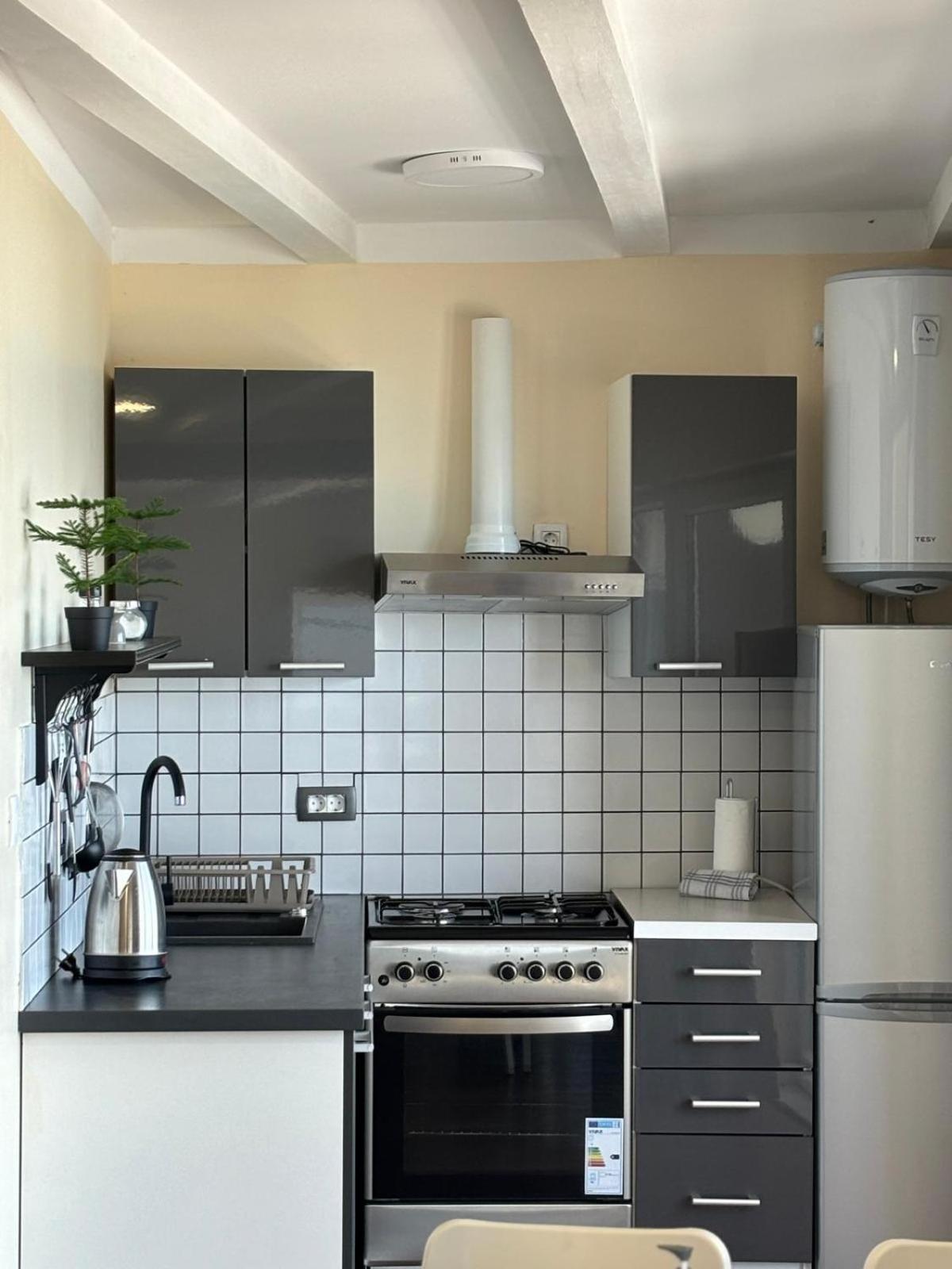 Apartmani Bosnjak Starigrad Paklenica Phòng bức ảnh