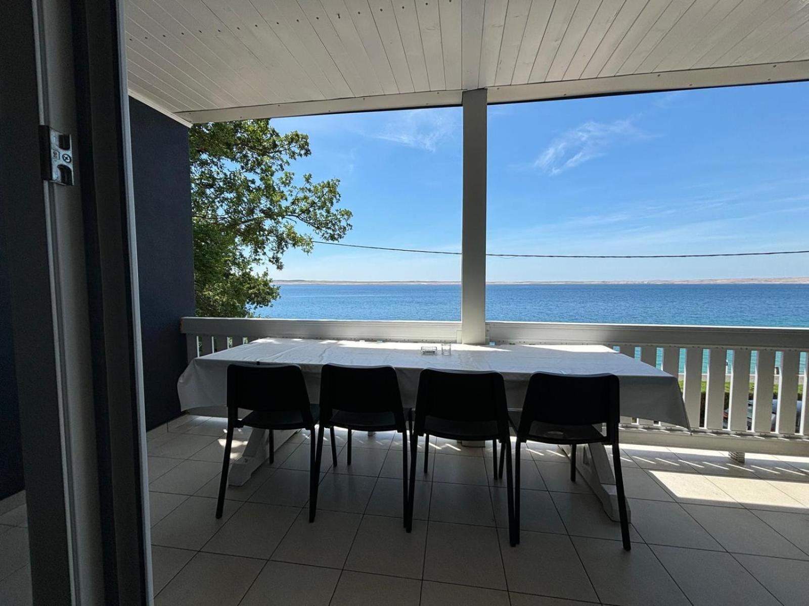Apartmani Bosnjak Starigrad Paklenica Phòng bức ảnh