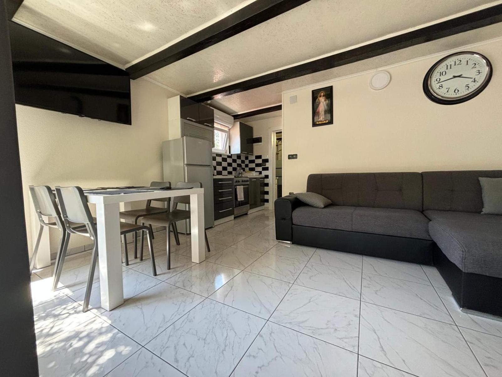 Apartmani Bosnjak Starigrad Paklenica Ngoại thất bức ảnh