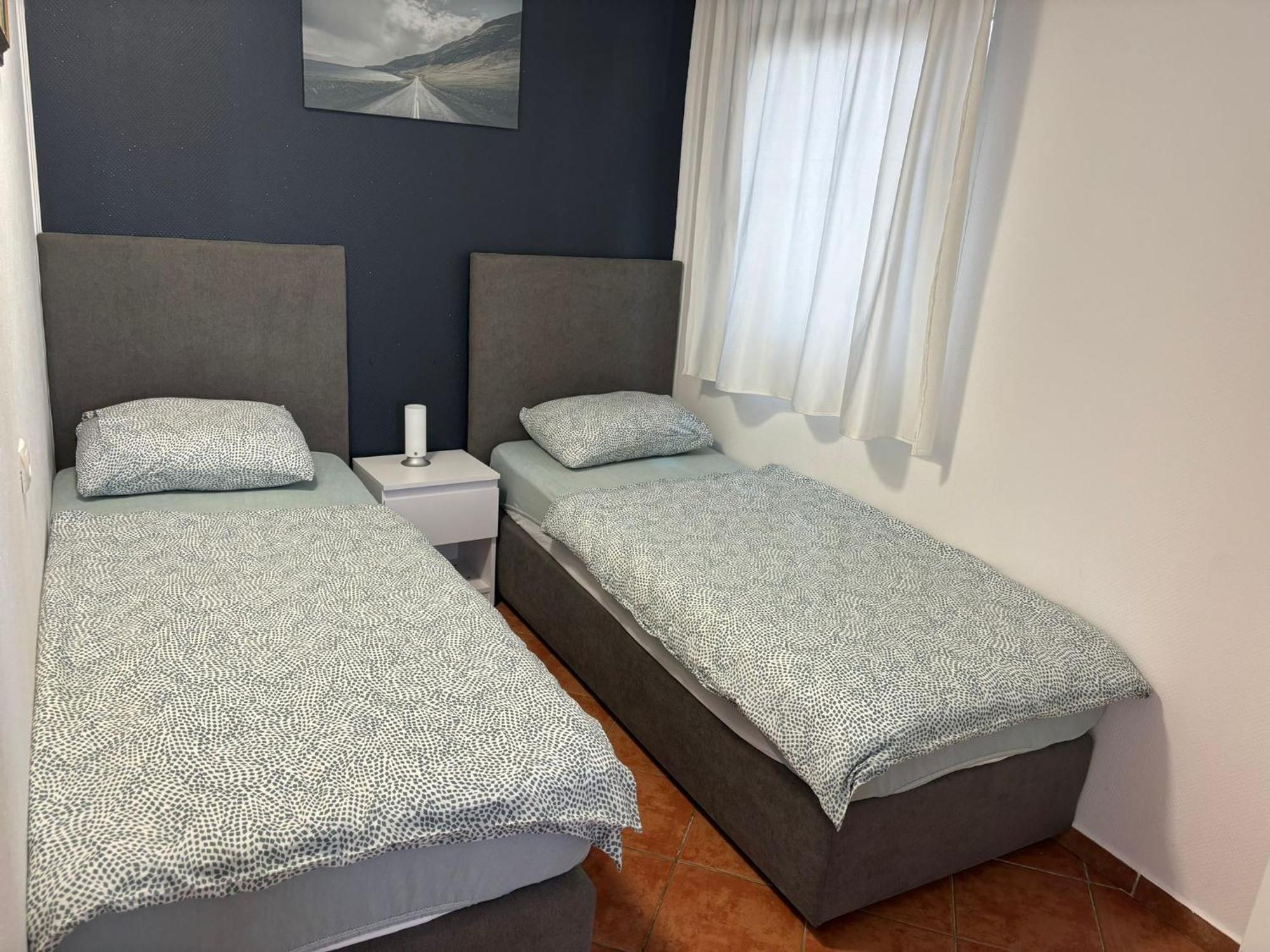 Apartmani Bosnjak Starigrad Paklenica Phòng bức ảnh